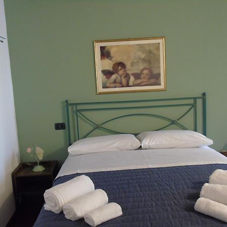 Tasi Apartaments Cento  Exterior photo